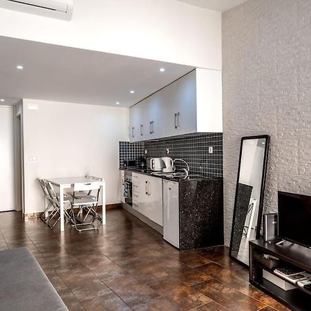 Cozy Ground Floor Studio With Ac And Loft Bedroom Lisboa Extérieur photo