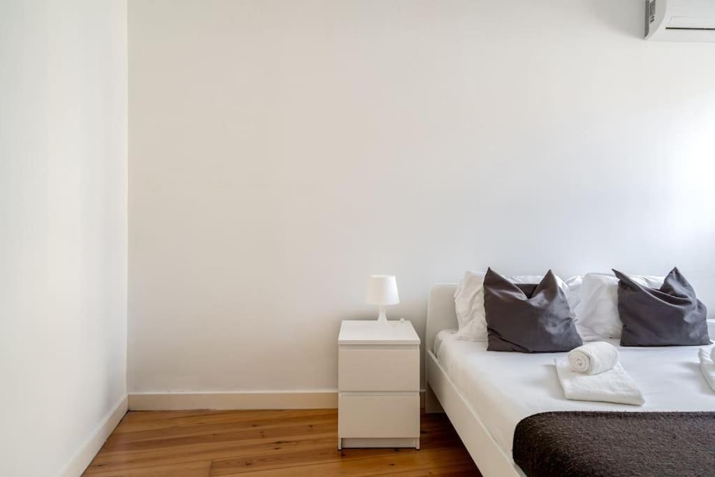 Cozy Ground Floor Studio With Ac And Loft Bedroom Lisboa Extérieur photo