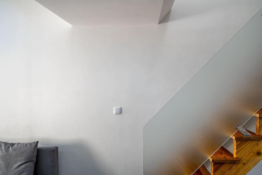 Cozy Ground Floor Studio With Ac And Loft Bedroom Lisboa Extérieur photo